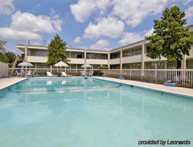 Days Inn By Wyndham Washington Eksteriør bilde